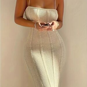 NEW - Elegant Cream Knit Dress